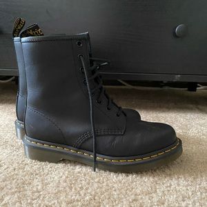 Like new doc martens
